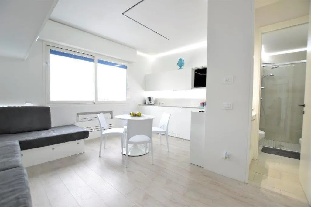 Ceccarini Corner - Vista Mare Apartment Riccione Italy